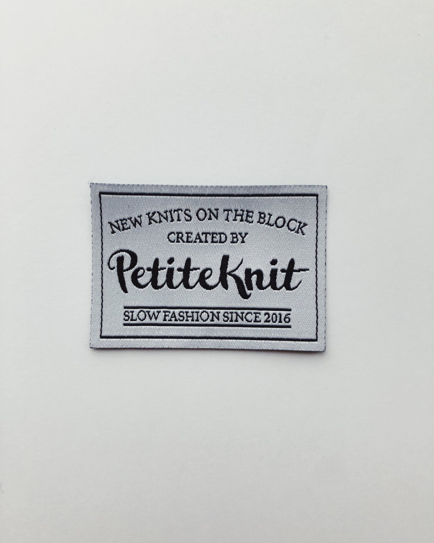 "New Knits On The Block" by PetiteKnit -kangasmerkki