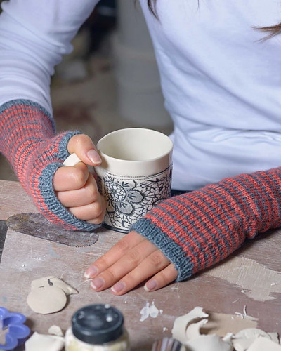 Striped Wristwarmers Knitting Pattern PDF EN