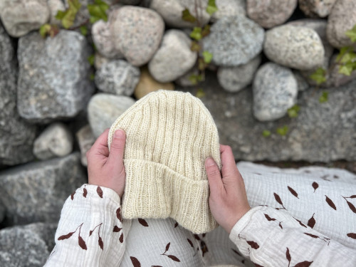 Easy Pyry beanie for beginners