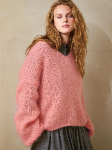 Sandnes 2402-4 Facile Sweater Pattern, English